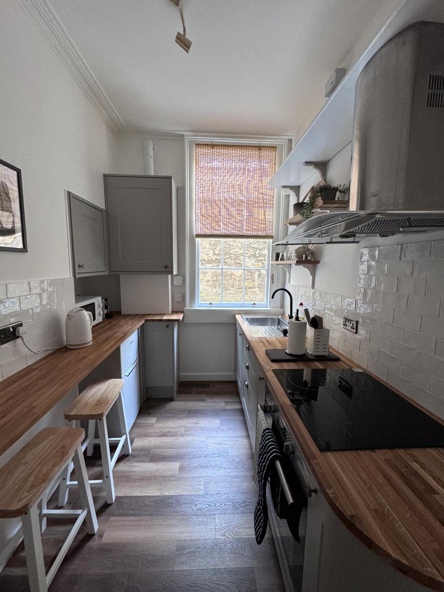 Broad Street Apartment - Central Бат Екстериор снимка